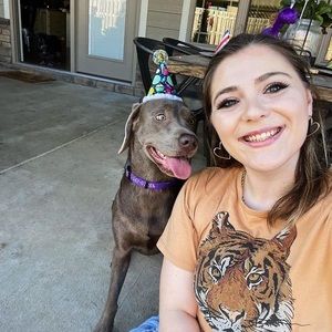 Meet your Posher, Kaitlin